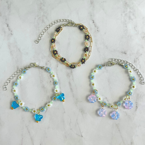 Moonlit Mirage Beaded Flower Bracelet – Handmade, Adjustable & Lightweight - Picture 4 of 4